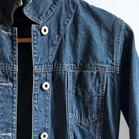 Club Monaco Fitted Cropped Dark Denim Jacket - Picture 2 of 5